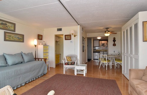 South Rehoboth Apartment | Cozy Quaint VINTAGE Studio