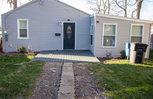 Fair Haven Heights House | Cozy remodeled private Home/ 5 mins from golf course!
