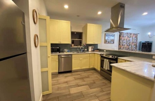 Boerne House | Cozy Retreat + Game Room 2 Blocks from Downtown