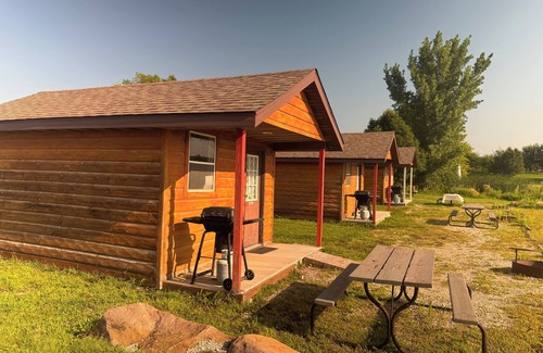 Troy Mills Cabin | Cozy Retreat w/Community Playground, Fire Pit & Fun Activities for Kids