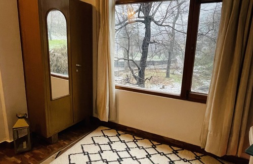 Manali Apartment | Cozy riverside Apartment in Manali | Dobhi-Naggar