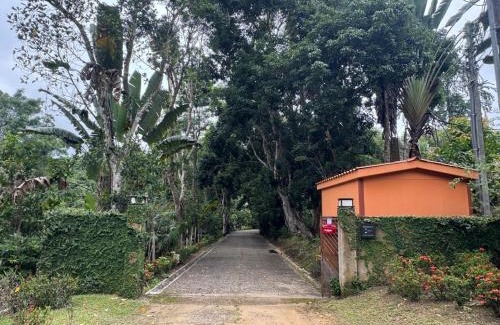 Mae On Villa | Cozy Romantic in Wildwood Cabin