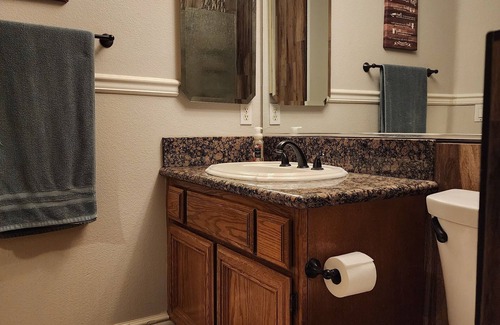Corona House | Cozy room w pool/spa/gym access & panoramic view of the city! Mins from Disney!