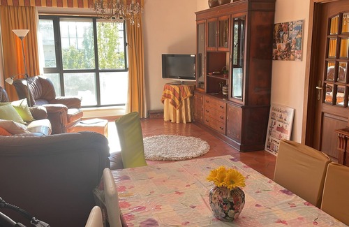 Se Nova Apartment | Cozy room with balcony in Celas