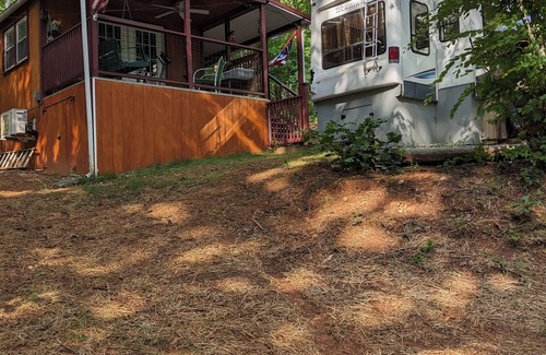 West Union House | Cozy RV Fifth Wheel by Lake Keowee in Tranquil West Union with AC, WiFi