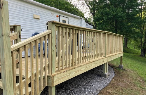 Town of New Haven House | Cozy RV, New River and hiking trails nearby. Peaceful and quiet deer visits freq