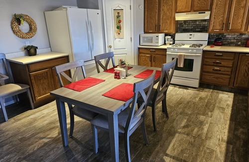 Cottonwood-Verde Village Cottage | Cozy Safe Guest cottage near Sedona and Wineries