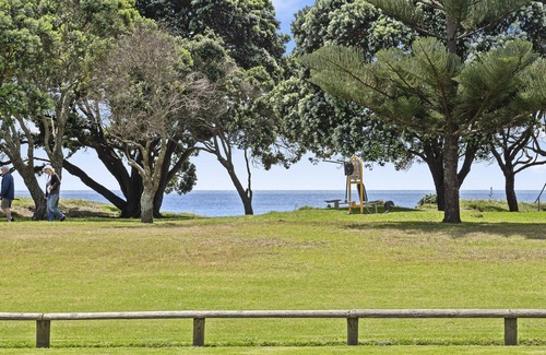 Orewa House | Cozy Seaside Beach House - Just Steps from the Ocean!