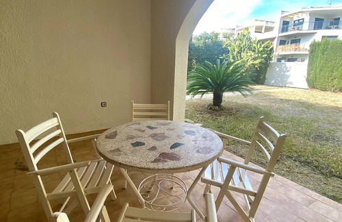 Calafat House | Cozy Seaside House with Garden, Solarium, & Near Cala Llobeta & Cala Calafató Beaches