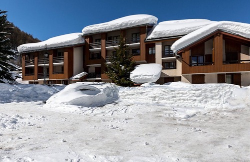 Val-d'Isere Apartment | Cozy ski-in/ski-out studio, terrace, near village, pets welcome