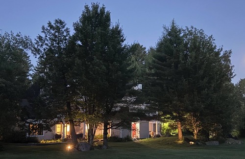 Orford Cottage | Cozy Ski retreat with a exclusive view and location,5 minutes from Month Orford