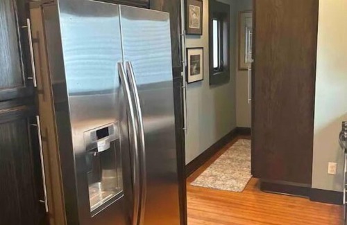 Meridian-Kessler House | Cozy Sobro Bungalow in the heart of meridian kessler