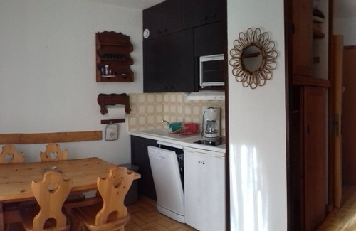 Valloire Apartment | Cozy South-Facing 1BR Apt for 4 Near Ski Lifts with Free Shuttle