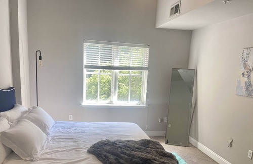 SouthPark Apartment | Cozy Southpark Apartment