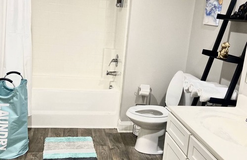 SouthPark Apartment | Cozy Southpark Apartment