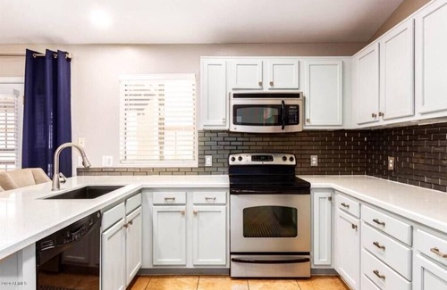 Springer Ranch House | Cozy Spacious House, Pool Heater, Spa, Firepit