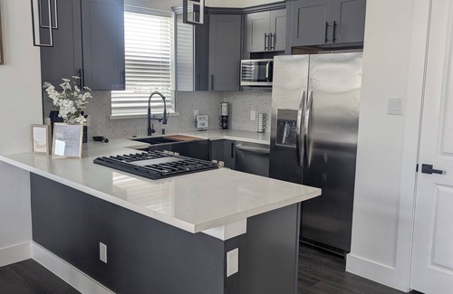 Spring Branch West House | Cozy Spring View in Houston-Few mins to Energy Corridor, The Galleria & downtown