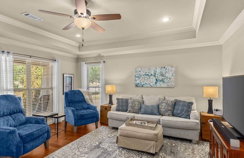 Springdale House | Cozy Springdale Retreat Near Univ. and Town