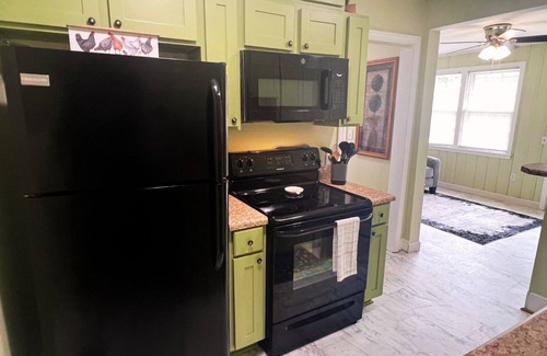 Columbia House | Cozy Stay Near it all: USC, Ft. Jackson & Columbia Venues