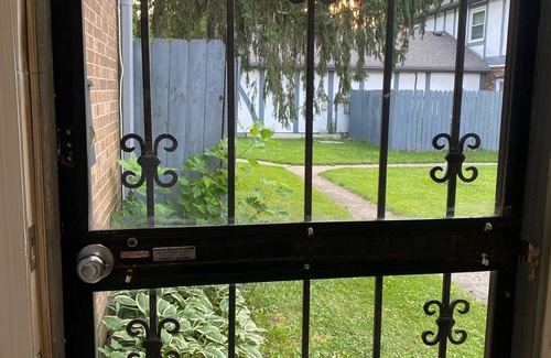 Indianapolis Condo | Cozy stay with Sweet Home IN! Enjoy your stay!