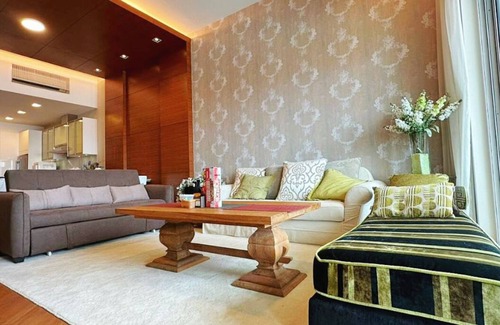Seri Tanjung Pinang Condo | Cozy Straits Quay Seafront Homestay