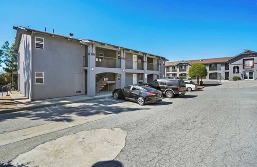 Fremont Apartment | (Cozy studio, 2BED, 1BA, w/kitchen)