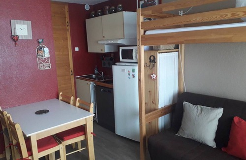 Arette Apartment | Cozy studio 4/5 pers, ski-in/ski-out, Arette