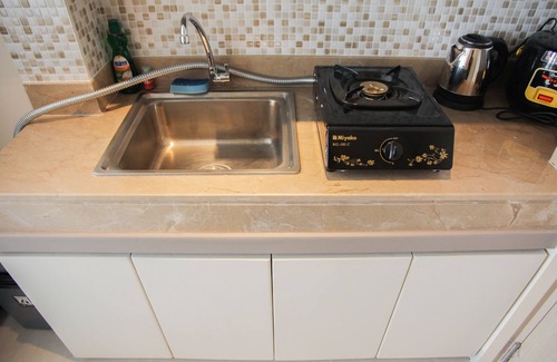 Old Jakarta Apartment | Cozy Studio Apartment at Elpis Residence
