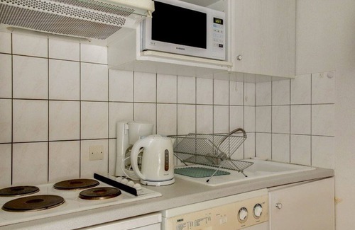 Luz-Saint-Sauveur Apartment | Cozy Studio Cabin for 5 with South-Facing Balcony, Parking, Near Luz-Saint-Sauveur Amenities