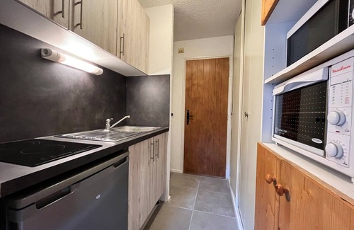 Val Cenis Apartment | Cozy Studio for 2/3 at the Foot of the Slopes in Val-Cenis