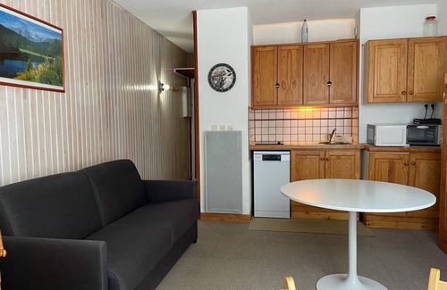 Bareges Apartment | Cozy Studio for 2 with Terrace in Barèges - Ski, Spa, and Scenic Views
