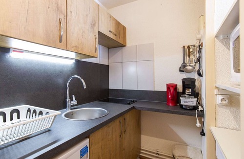 La Mongie Apartment | Cozy Studio for 5, Balcony, 80m from Slopes, Pets Allowed