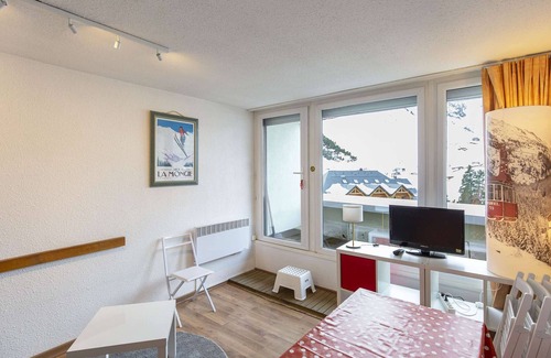 La Mongie Apartment | Cozy Studio for 5, Balcony, 80m from Slopes, Pets Allowed