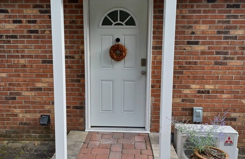 Lewisville Apartment | Cozy studio in charming Elkton with AC and WiFi included. 3 miles from Fair Hill