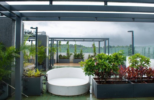 Pashan Apartment | Cozy studio in marvelous Pune with AC, WiFi, Yashvantgad.