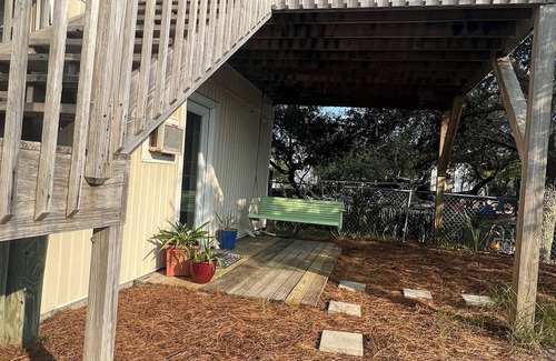 Cape San Blas Apartment | Cozy studio with close beach and onsite dock access on charming Cape San Blas