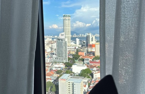 Downtown George Town Apartment | Cozy Studio with Komtar View at 22 Macalisterz