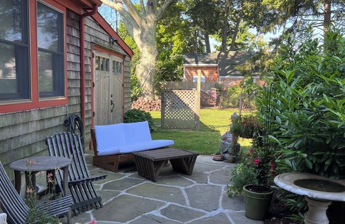 Southold Apartment | Cozy studio with WiFi and AC in welcoming Southold