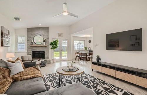 Round Rock House | Cozy Stylish Home in Round Rock!