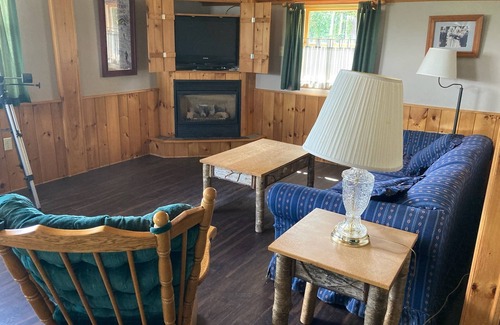 North River Apartment | Cozy suite on Garnet Hill trails; Gore 15 minutes away.