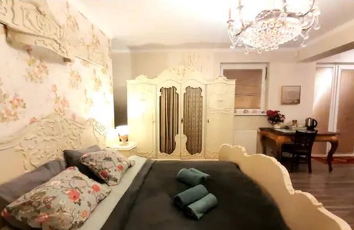 Tuchomerice Apartment | Cozy Suite with Terrace