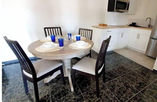 New Port Richey House | Cozy suite with separate entrance.