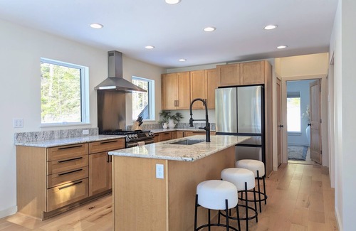 Bethel Ski Chalet | Cozy, sun filled mountain retreat w/45 private acres, hot tub, gym, car charger!