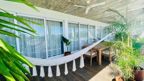Puerto Aventuras Apartment | Cozy Terrace @ Blue House