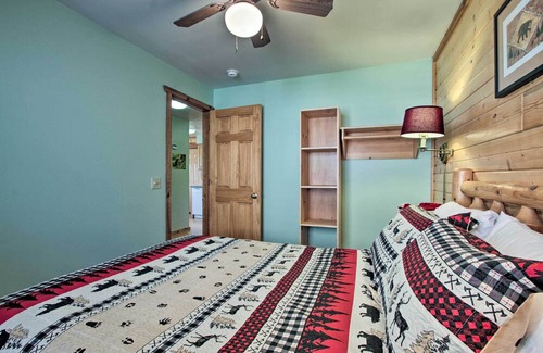 Warrens Cabin | Cozy Three Bears Resort Cabin w/ Deck in Warrens!