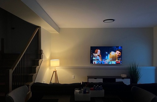 Bedford Condo | Cozy two bedroom basement Apartment nestled in a highbrow area in Bedford! n