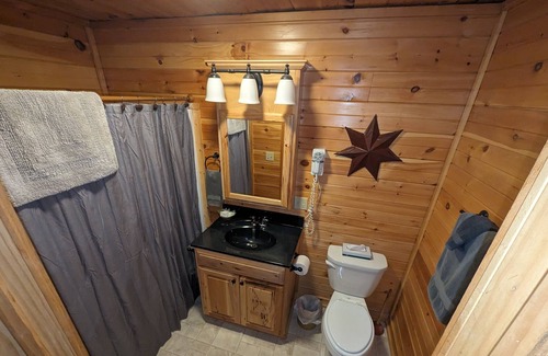 Hyner Resort | Cozy two bedroom suite with all the amenities located at The Black Forest Inn.