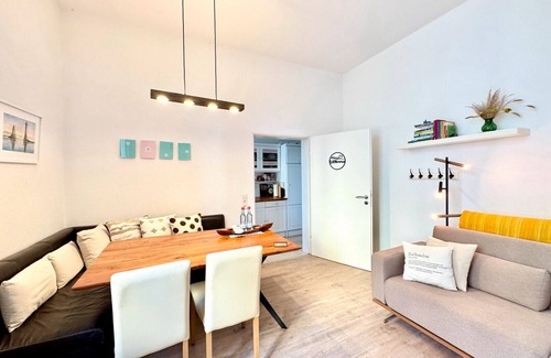 Insel Apartment | Cozy Two-Room Holiday Apartment "Anna" in the Heart of Lindau Island with Kitchen and Wi-Fi