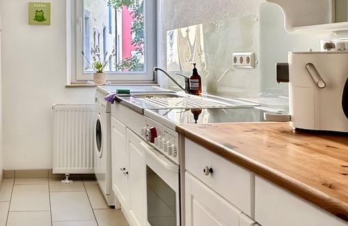 Insel Apartment | Cozy Two-Room Holiday Apartment "Anna" in the Heart of Lindau Island with Kitchen and Wi-Fi