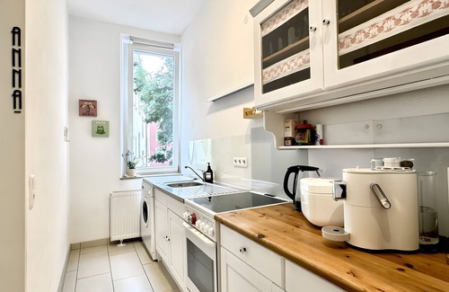 Insel Apartment | Cozy Two-Room Holiday Apartment "Anna" in the Heart of Lindau Island with Kitchen and Wi-Fi
